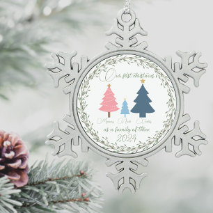 Eerste kerst baby roze en blauw tin sneeuwvlok ornament