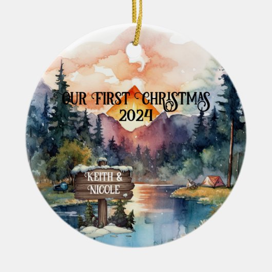 Eerste kerst buitenshuis paar Pas getrouwd Keramisch Ornament (Voorkant)