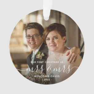 Eerste kerst Foto Mevrouw en Mevrouw LGBTQ Witte S Ornament
