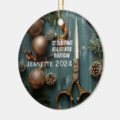 Eerste kerst gelicentieerd schoonheidsspecialiste  keramisch ornament (Links)