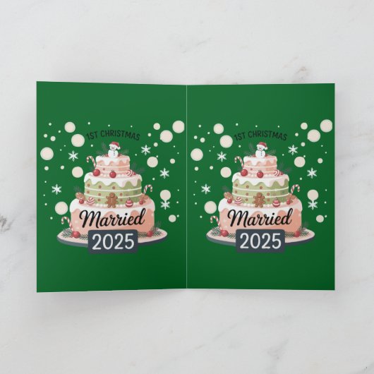 Eerste kerst getrouwd 2025 | feestelijke taart kaart (Binnen)