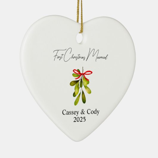 Eerste kerst Getrouwd 2025, met naam en datum Keramisch Ornament (Rechts)