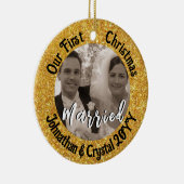 Eerste kerst getrouwd gepersonaliseerde rode glitt keramisch ornament (Rechts)