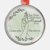 Eerste kerst getrouwd met in elkaar grijpende hand metalen ornament (Voorkant)