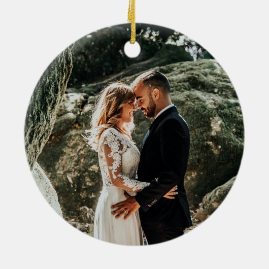 Eerste kerst getrouwd met moderne minimalistische  keramisch ornament (Achterkant)