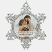 Eerste kerst getrouwde Pas getrouwd Foto Tin Sneeuwvlok Ornament (Voorkant)
