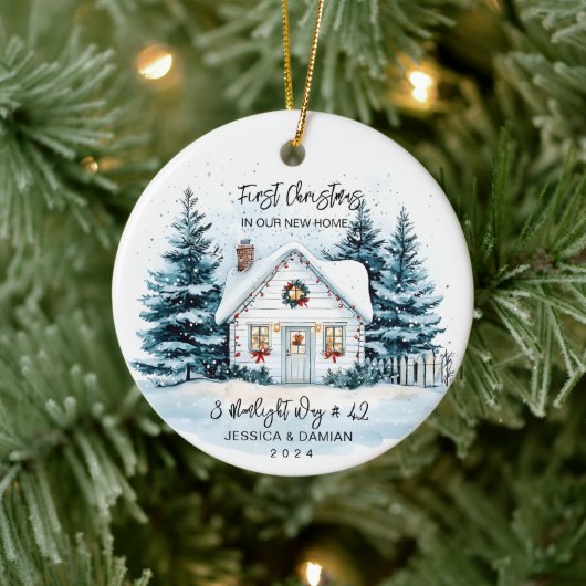 EERSTE KERST IN ONS NIEUWE HUIS KERAMISCH ORNAMENT (Boom)