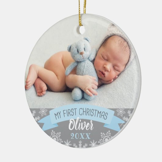 Eerste kerst lichtblauwe babyjongen foto keramisch ornament (Links)