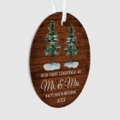 Eerste kerst Mr. Mrs Rustic Wood Twee dennen Ornament (voorkant)
