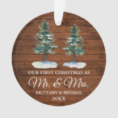 Eerste kerst Mr. Mrs Rustic Wood Twee dennen Ornament (voorkant)