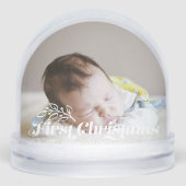 Eerste kerst Retro Typografie Baby Foto Sneeuwbol (Voorkant)
