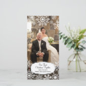 Eerste kerst samen - Elegante sneeuwvlok Feestdagenkaart (Staand voorkant)