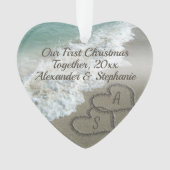 Eerste kerst samen paar harten strand zand ornament (voorkant)