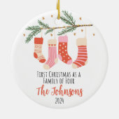 Eerste kerst van vier aangepaste familie keramisch keramisch ornament (Achterkant)