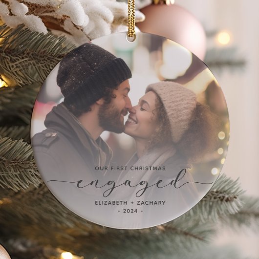 Eerste kerst verloofd aangepaste foto grijs script keramisch ornament