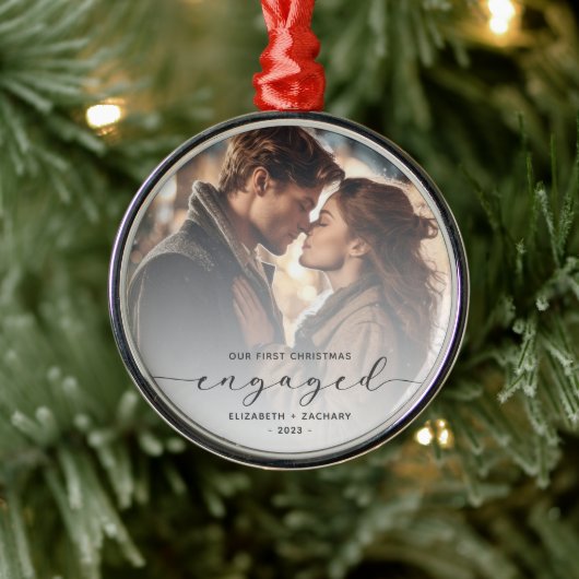 Eerste kerst verloofd aangepaste foto grijs script metalen ornament (Boom)