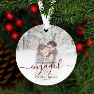 Eerste kerst verloofd aangepaste foto rode script metalen ornament