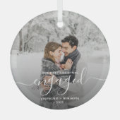 Eerste kerst verloofd aangepaste foto witte script glas ornament (Voorkant)