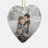 Eerste kerst verloofd aangepaste foto witte script keramisch ornament (Links)
