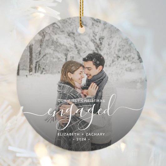 Eerste kerst verloofd aangepaste foto witte script keramisch ornament