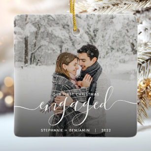 Eerste kerst verloofd aangepaste foto witte script keramisch ornament