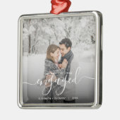 Eerste kerst verloofd aangepaste foto witte script metalen ornament (Links)