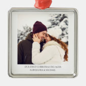 Eerste kerst verloofd | Aangepaste Verloving foto Metalen Ornament (Voorkant)