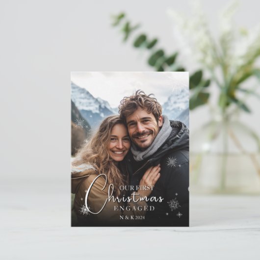 Eerste kerst verloofd gelukkig paar foto briefkaart (Staand voorkant)