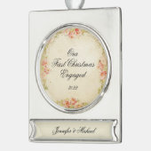 Eerste kerst verloofd gepersonaliseerd verzilverd banner ornament (Links)