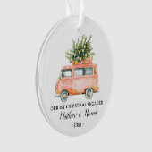 Eerste kerst verloofd of getrouwd grunge van ornament (voorkant)