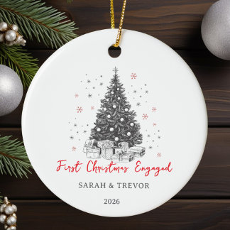 Eerste kerst verloofd op maat zwart en wit keramisch ornament