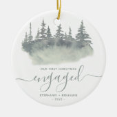 Eerste kerst verloofd Woodland Sage Groen Script Keramisch Ornament (Voorkant)