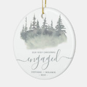 Eerste kerst verloofd Woodland Sage Groen Script Keramisch Ornament (Links)