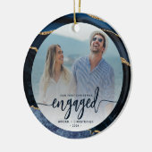 Eerste kerst verloofde foto marine blauw goud agaa keramisch ornament (Links)