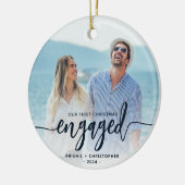 Eerste kerst verloofde foto marine blauw script keramisch ornament (Links)