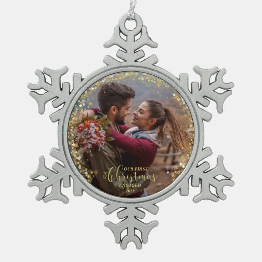 Eerste kerst verloofde krans verguld Verloving Tin Sneeuwvlok Ornament (Voorkant)