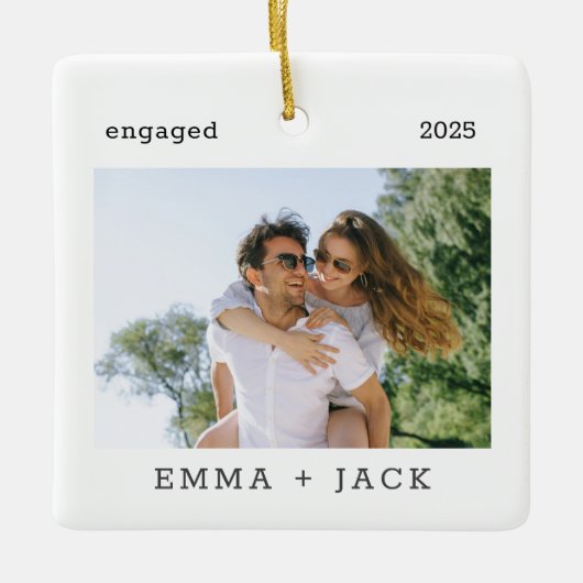 Eerste kerst verloofde moderne minimalistische fot keramisch ornament (Voorkant)