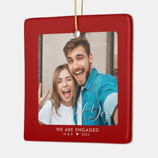 Eerste kerst verloofde paar aangepaste foto keramisch ornament (Links)