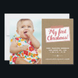 Eerste Kerstdag | Aankondiging vakantieverlof<br><div class="desc">Een schattige feestelijke fotokaart voor de eerste kerstmis van de baby. Deze geboorteaankondiging bevat een kraftachtergrond,  washi tape en de zinsnede "Mijn eerste Kerstmis" in  rode kalligrafie. Het unisex-ontwerp werkt voor een baby meisje of een baby jongen.</div>