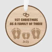 Eerste kerstdag als gezin van drie ornament (voorkant)