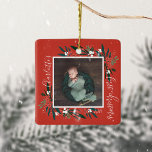 Eerste kerstdageraad- en olievlek-Baby Foto Keramisch Ornament<br><div class="desc">Een mooie en elegante baby's eerste kerstkeepasfoto en feestelijke griezelige lijst versiering. Ons ontwerp is voorzien van onze prachtige kruid- en foliageopstelling die de baby foto lijst. Pas aan met de naam van je baby, het jaar en de foto van je baby. Alle illustraties zijn met de hand getekende originele...</div>