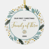 Eerste kerstfamilie van drie fotopasgeboren Baby Keramisch Ornament (Voorkant)