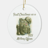 Eerste kerstfeest als militair officier keramisch ornament (Links)