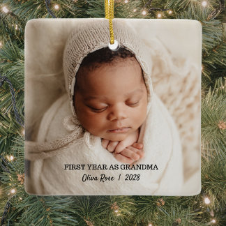 Eerste kerstfeest als oma keramisch ornament
