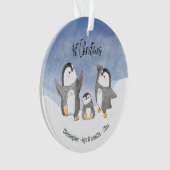 Eerste kerstfeest Baby Penguin Monogrammed Ornament (voorkant)