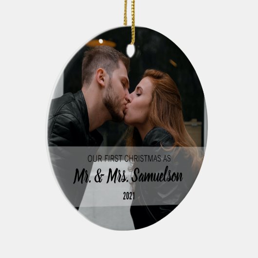 Eerste Kerstfeest Gehuwd als Mr. en mevrouw PHOTO Keramisch Ornament (Rechts)