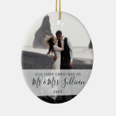 Eerste Kerstfeest Gehuwd als Mr. en mevrouw PHOTO Keramisch Ornament (Rechts)