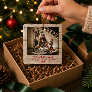 Eerste kerstfeest in nieuw huis familiefoto keramisch ornament