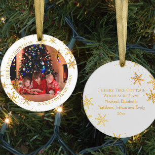 Eerste kerstfeest in nieuw huis gouden sneeuwvlokk keramisch ornament