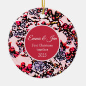Eerste kerstfeest samen winterbessen keramisch ornament (Voorkant)